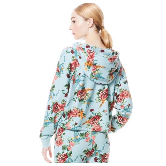 ALICE + OLIVIA Set (Cropped Hoodie + Jogger) - Picture 6 of 10